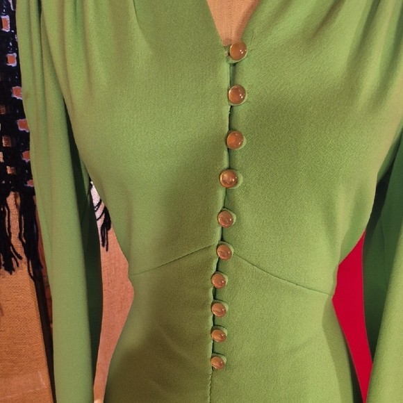 Elegant Green Maxi Dress - Picture 5 of 6
